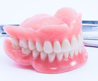 Dentures: Full and Partial Dentures | Southfield Family Dental - denture01